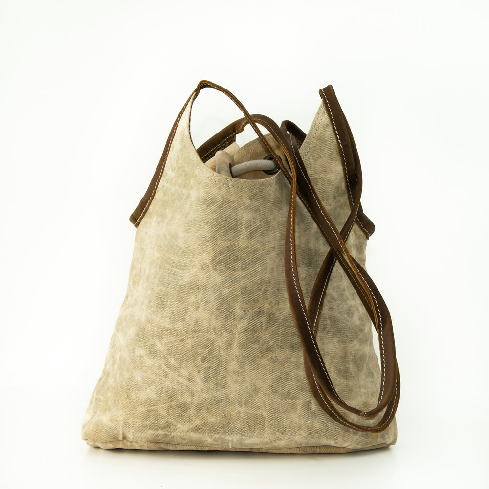 
                  
                    Load image into Gallery viewer, Esperance String Bucket Bag
                  
                